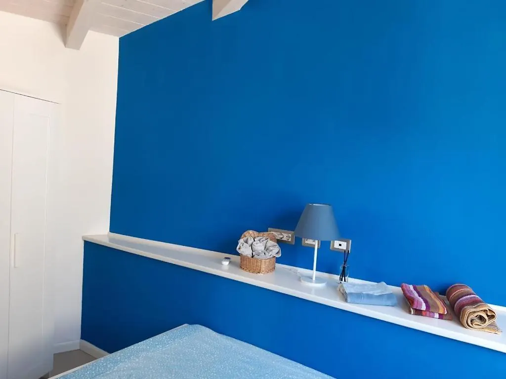 Casa Leone Apartment Buggerru 0*,